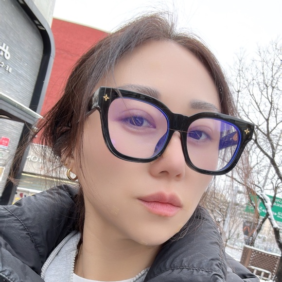 My Monogram Anti-Blue Light Glasses - Picture 10 of 10